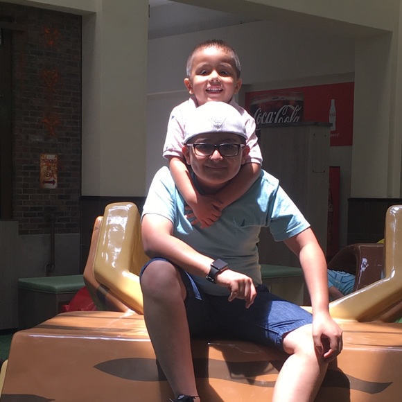 Meet your Posher, David - Picture 1 of 1